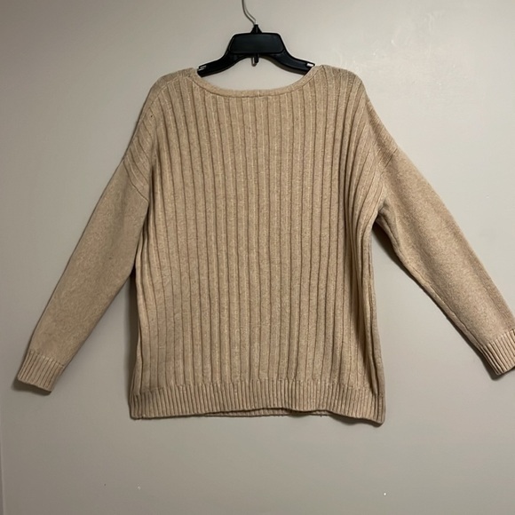 Gap Design & Crafted Ribbed Knit V Neck Sweater - Picture 7 of 13